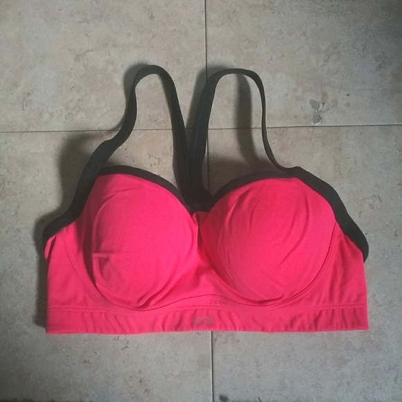 🆓️FREE🎁WHEN PURCHASE ANY ITEM FROM MY CLOSET Victoria's Secret Sports Bra Pink - Picture 2 of 13